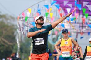 BIB: 42904
                            <button type="button" onclick="openModal(9916985)" class="btn btn-primary btn-sm float-right btn-popup" data-toggle="modal" data-target=".modal-high-quality">
                        <i class="fas fa-shopping-cart"></i> Add to Cart
                    </button>
                                            <button type="button" onclick="isThisMe(9916985, true)" class="btn btn-success btn-sm float-right btn-popup btn-isme hidden" data-toggle="tooltip" data-placement="bottom" title="นี่คือรูปของคุณใช่ไหม คลิกที่นี่เพื่อเอาเข้าอัลบั้ม">
                        <i class="fas fa-plus"></i> Add to album
                    </button>
                    <button type="button" onclick="isThisMe(9916985, false)" class="btn btn-warning btn-sm float-right btn-popup btn-isnotme hidden">
                        <i class="fas fa-ban"></i> Remove from album
                    </button>